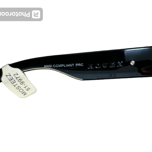 Hoven Mosteez Black on Black Tahoe Lense Polarized sunglasses - Picture 4 of 6